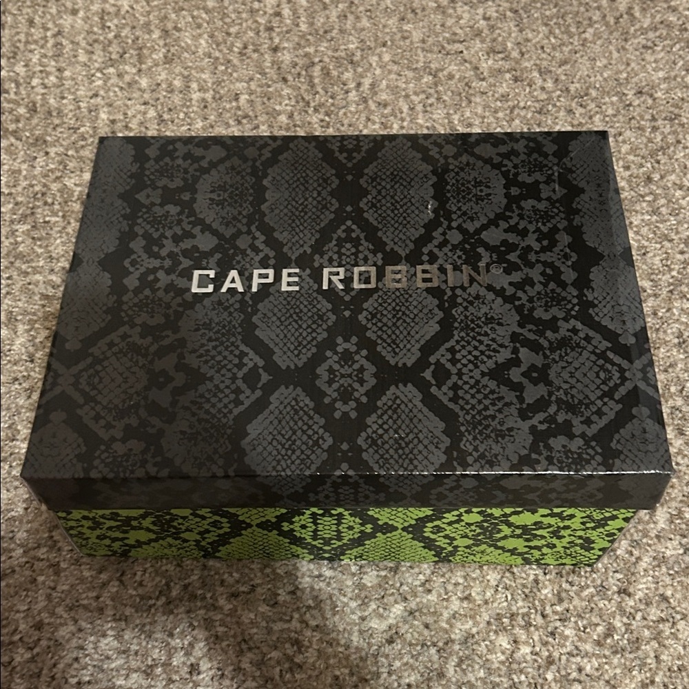 Cape Robbin Nude Boots - Picture 8 of 9